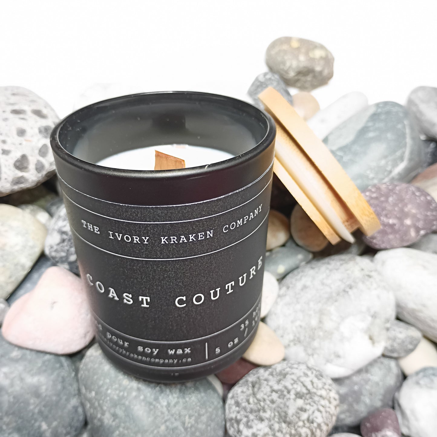 Coast Couture - Soy candle w/ wood wick