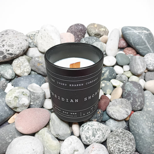 Obisdian Shore - Soy candle w/ wood wick